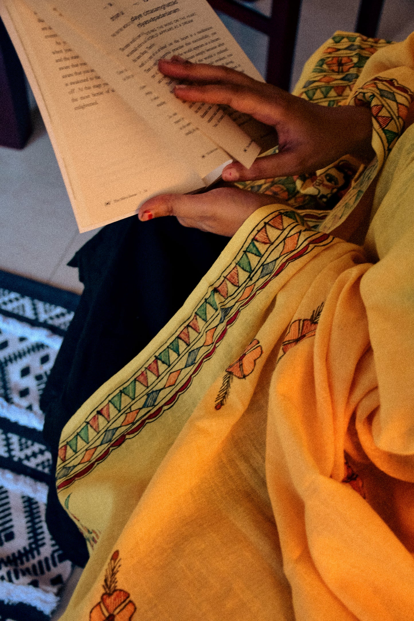 GUDIYA - Madhubani Handpainted Cotton Linen Dupatta