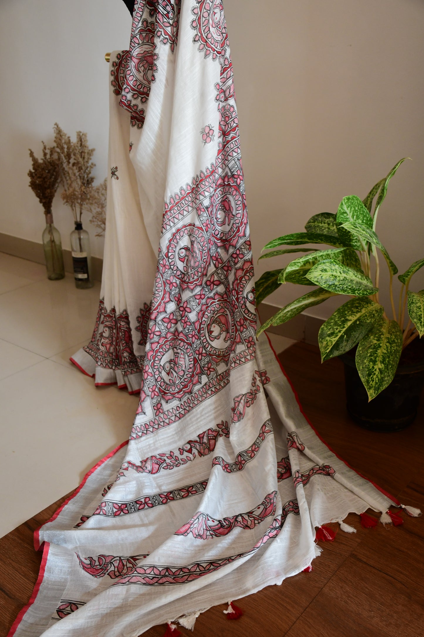 SHWET-Handpainted Madhubani Check Fish Cotton Linen Saree
